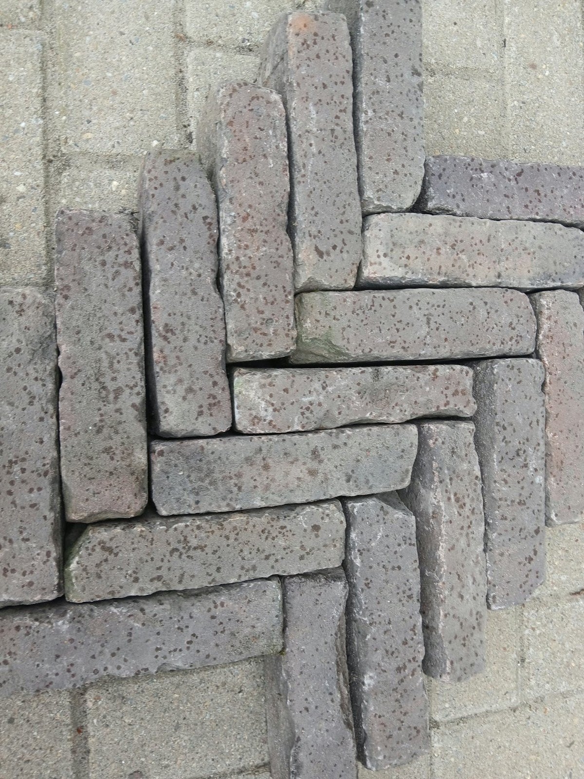 Oud gebakken waaltjes, Tuin en Terras, Ophalen, 10 m² of meer, Klinkers