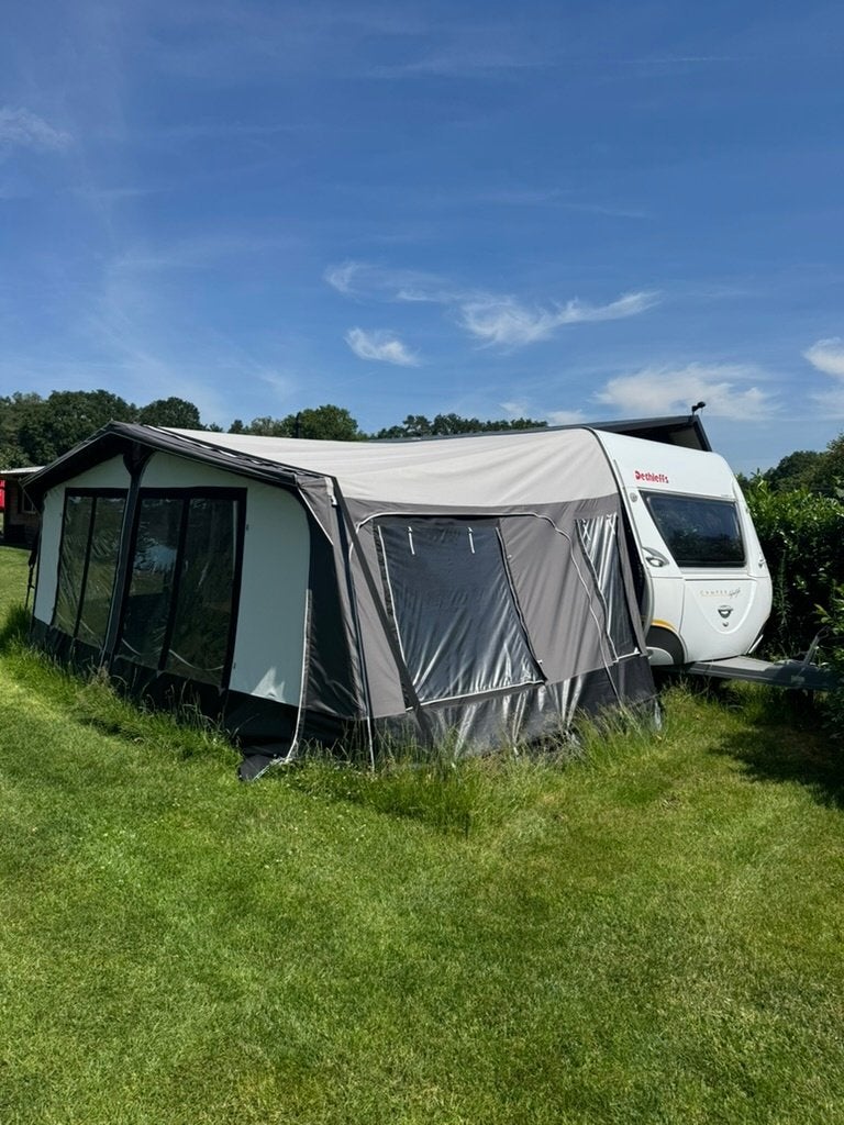 Dethleffs Lifestyle 510 DB, Caravans en Kamperen, Rondzit, Frans bed, Particulier, Dethleffs