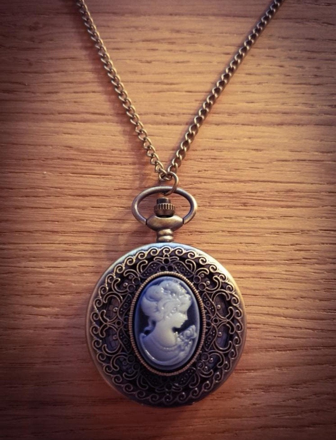 Klassiek Zakhorloge met Camee Decoratie, Verzenden, Overige merken, Met ketting