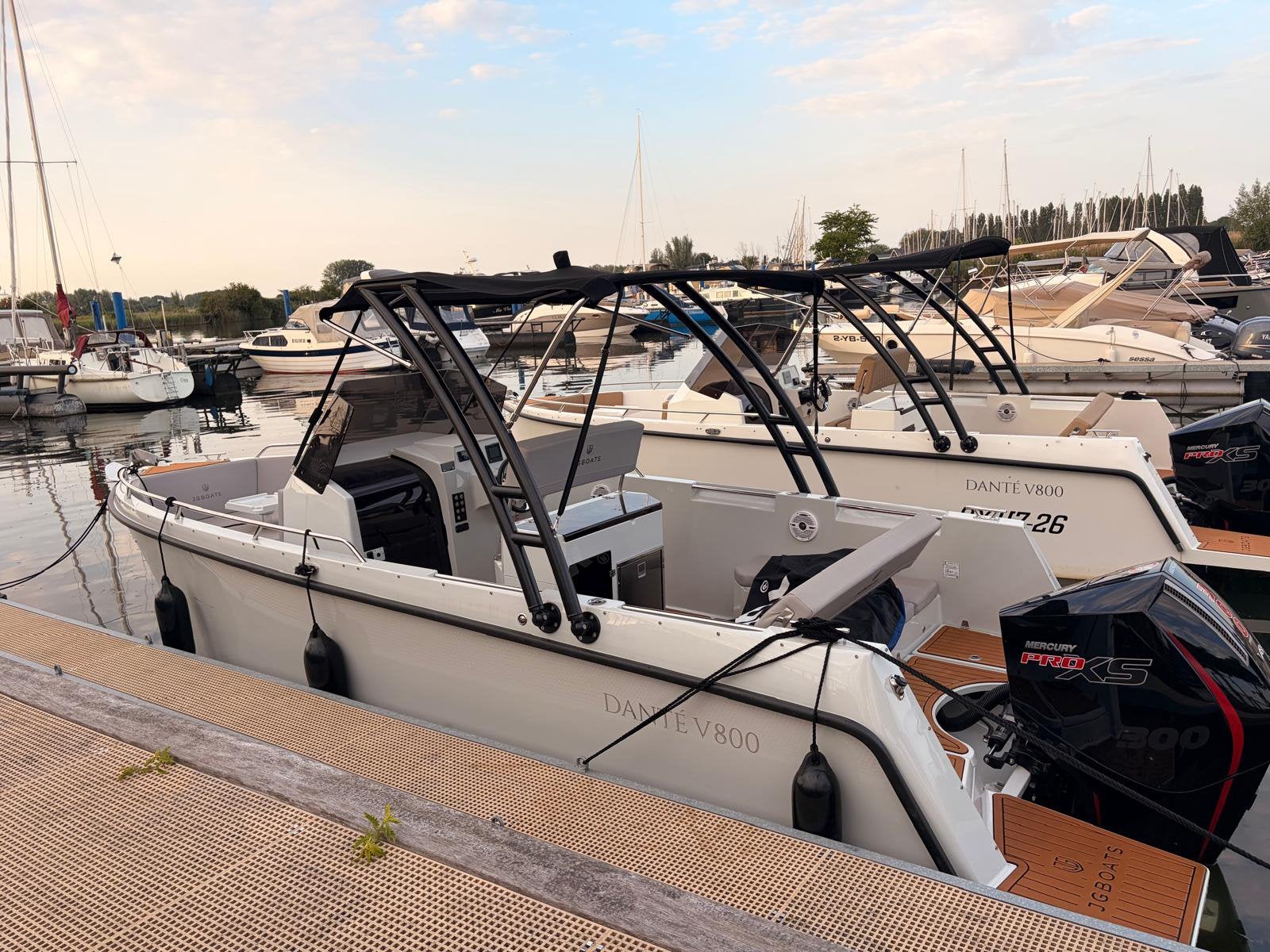 Dante V800 - Luxe Consoleboot met Krachtige Motor, Watersport en Boten, Motorboten en Motorjachten, Overige merken, Buitenboordmotor