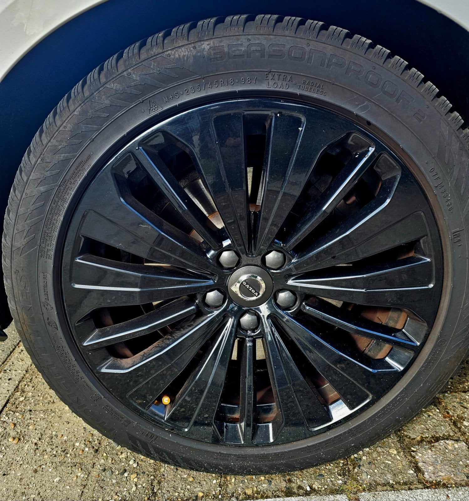 Volvo V60 18 Inch velgen Zwart (origineel) met Nieuwe Banden, Auto-onderdelen, Banden en Velgen, Ophalen, 18 inch, Velg(en), 235 mm