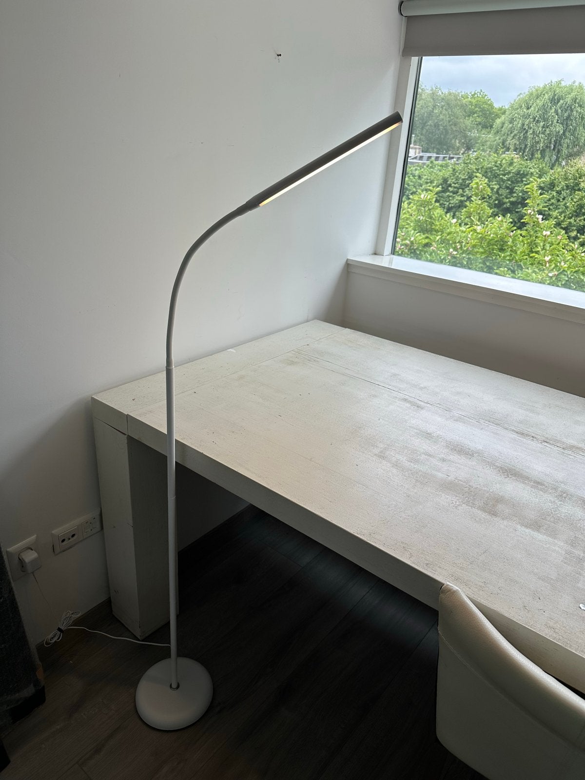 LIVARNO home LED Vloerlamp - Modern en Verstelbaar, Huis en Inrichting, Overige fittingen, Ophalen of Verzenden, Zo goed als nieuw