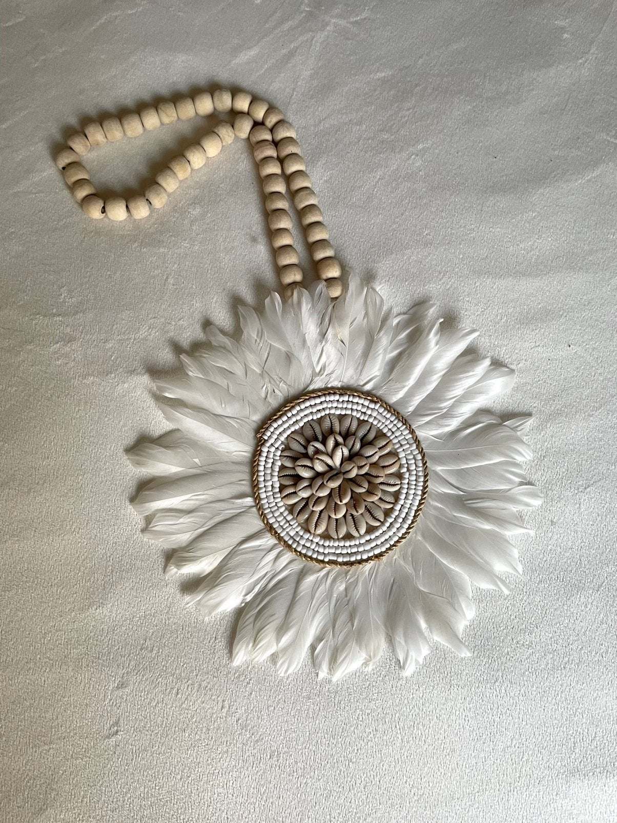 Nieuw Juju schelpen veren wandhanger, Huis en Inrichting, Ophalen of Verzenden, Nieuw