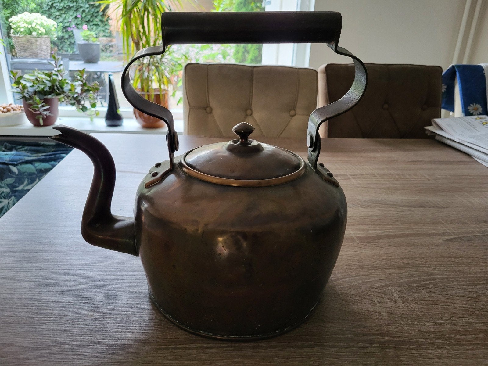 Antieke koperen theeketel met houten handvat, Ophalen, Koper