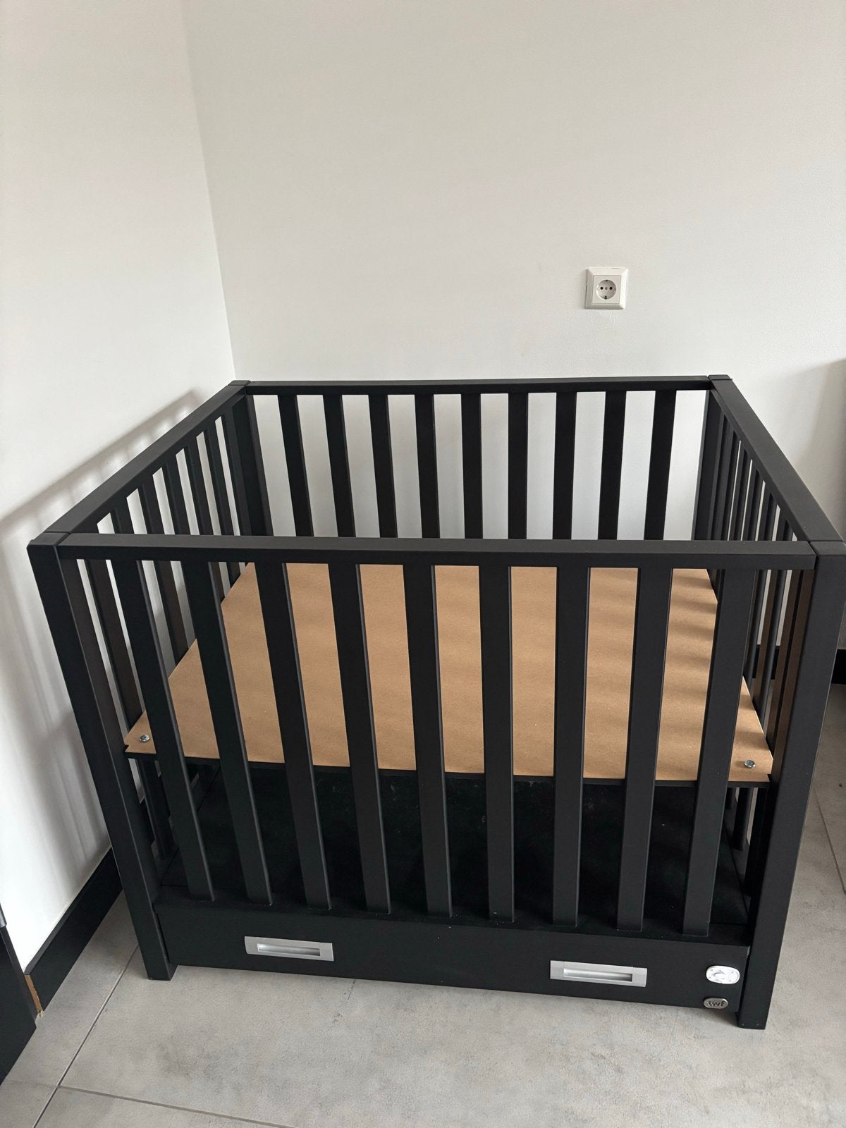 TWF Box Sem Zwart met Lade - Zo goed als nieuw, Ophalen, Zo goed als nieuw, Vierkant, In hoogte verstelbaar