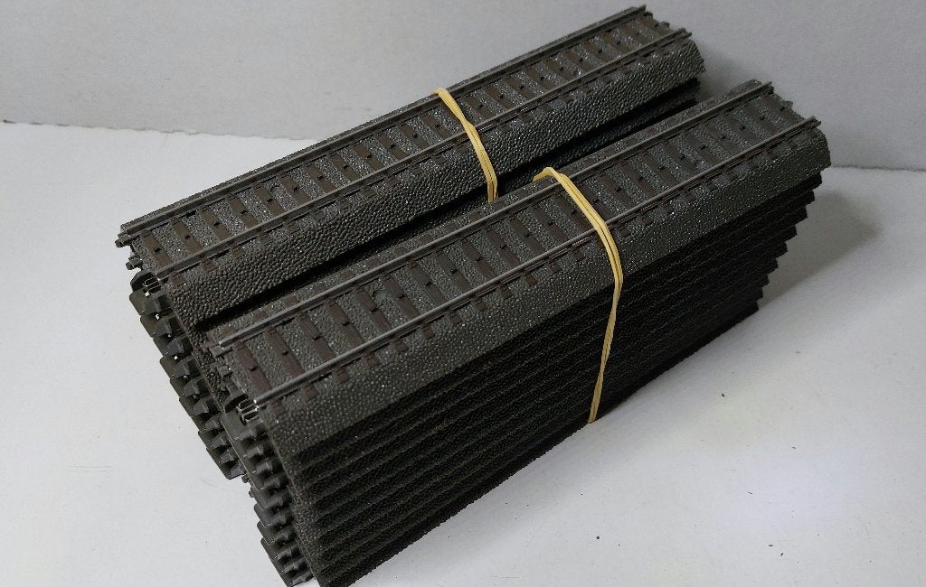 20 Marklin Rechte C Rails nr 24172 voor € 40.00, Hobby en Vrije tijd, Wisselstroom, Rails, Ophalen of Verzenden, Zo goed als nieuw