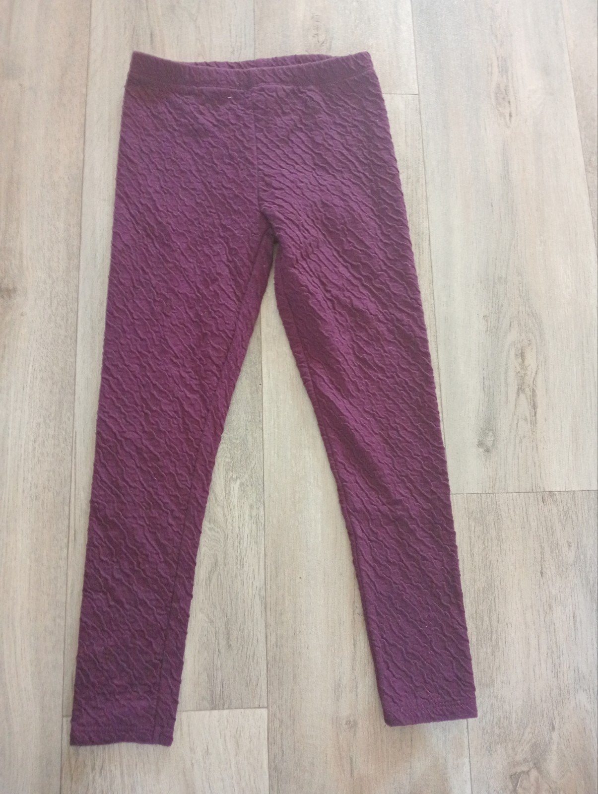 Aubergine Broekje maat 116, praktisch nieuw, Ophalen of Verzenden, Nieuw, Meisje, Broek