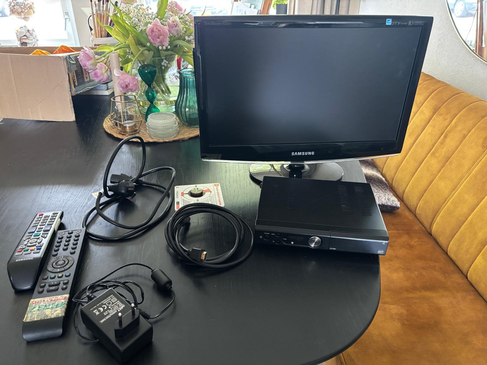Set: Triax satelliettschotel, ontvanger en Samsung TV, Ophalen, Gebruikt