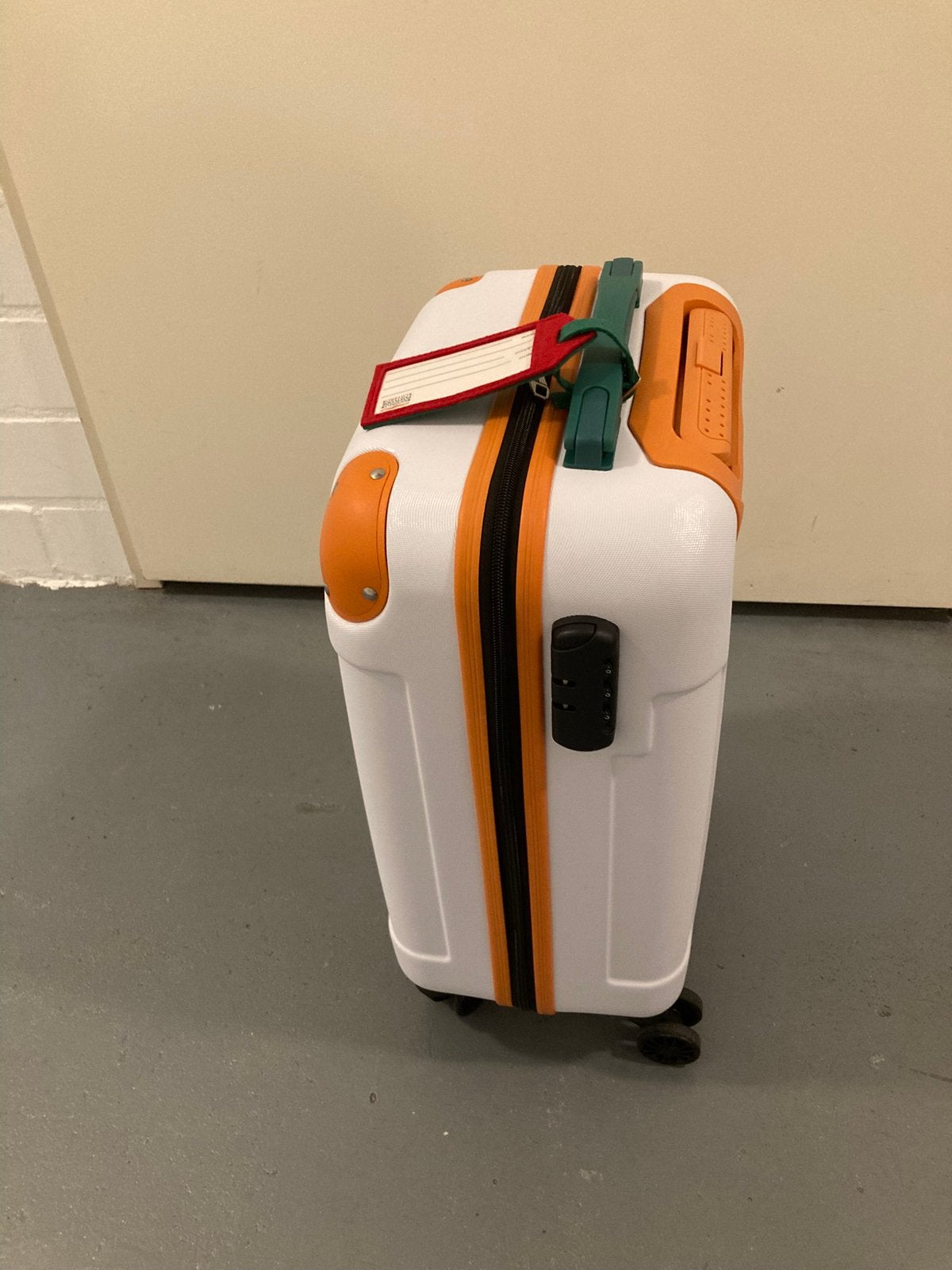 Koffer., Sieraden, Tassen en Uiterlijk, Koffers, 50 tot 60 cm, Hard kunststof, Nieuw, Minder dan 35 cm