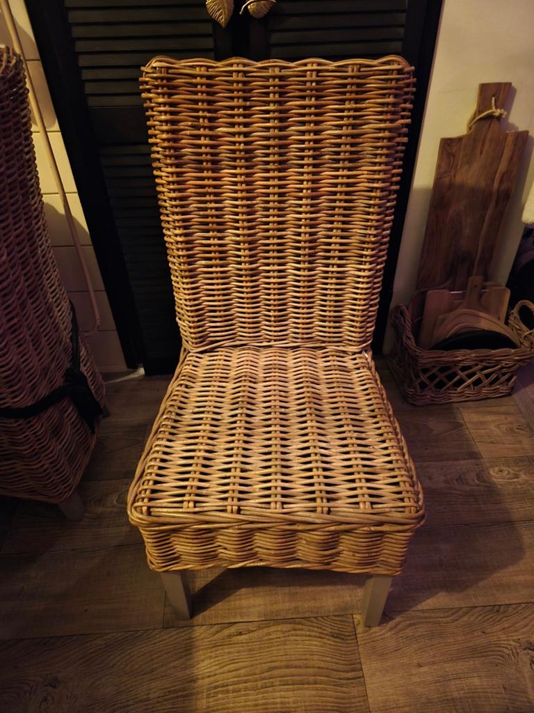 4 stevige eetkamerstoelen, Huis en Inrichting, Stoelen, Gebruikt, Bruin, Riet of Rotan, Ophalen of Verzenden