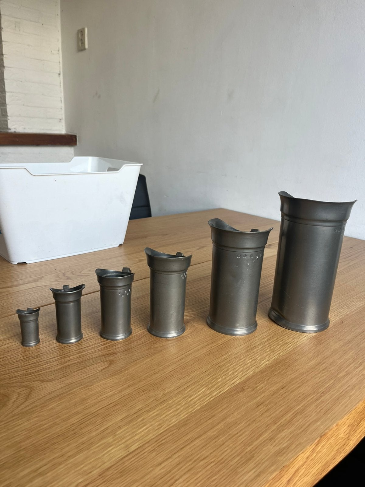 Tin collectie, Ophalen