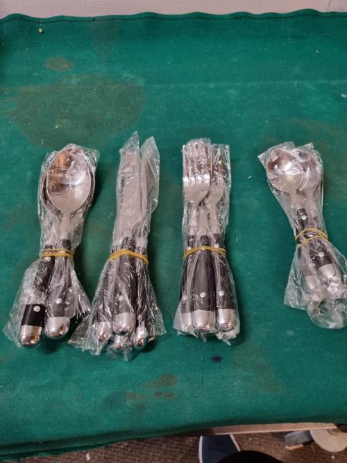 bestek voor 4 personen 16 delig zwart handgreep, Huis en Inrichting, Ophalen of Verzenden, 'T Olde Gre-j, Info@toldegrej.nl, Endepoelstraat 20f Didam