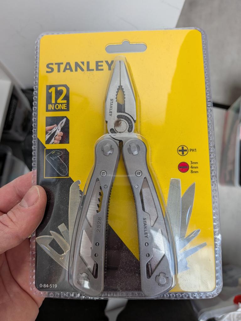 Stanley 12-in-1 Multitool - Nieuw in verpakking, Doe-het-zelf en Verbouw, Gereedschap | Handgereedschap, Ophalen, Nieuw