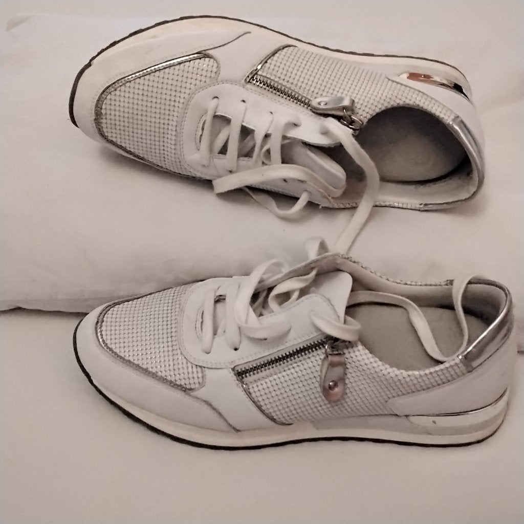 Schoenen, Kleding | Dames, Schoenen, Wit, Remonte, Ophalen of Verzenden, Sneakers of Gympen