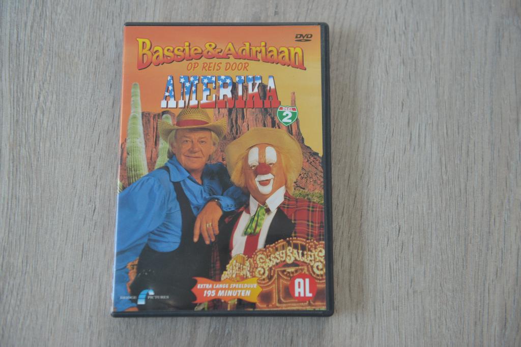 BASSIE & ADRIAAN -- OP REIS DOOR AMERIKA DEEL 2, Alle leeftijden, Verzenden