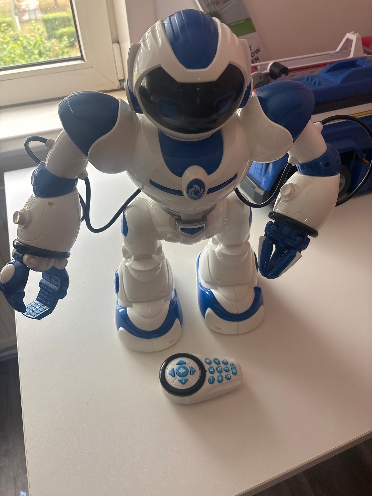 Interactieve RC Robot met Afstandsbediening, Ophalen of Verzenden, Zo goed als nieuw, Jongen of Meisje