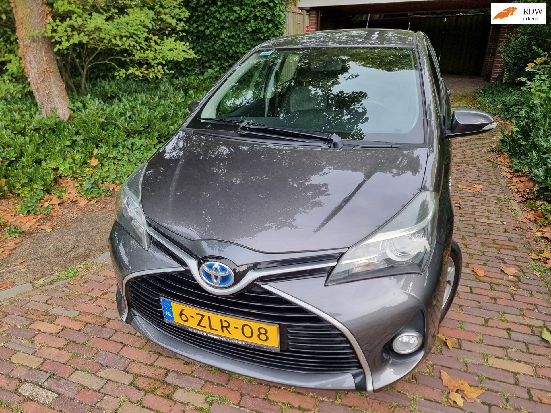 Toyota Yaris 1.5 Hybrid Lease NAVI FACELIFT, Auto's, Toyota, 1497 cc, Gebruikt, Euro 6, 4 cilinders