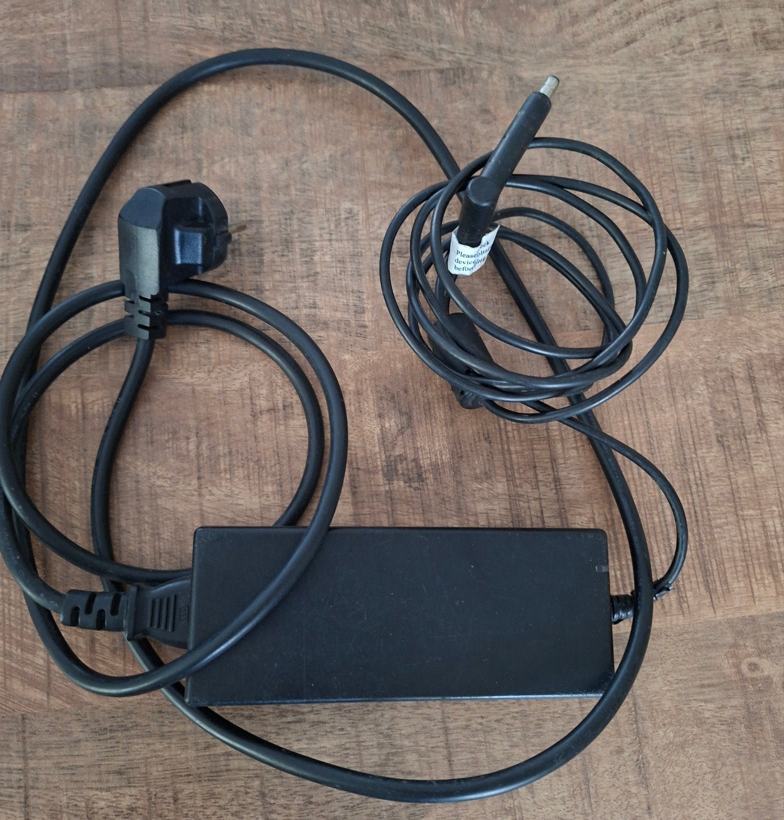 RIH L1 Lader voor E-bike Accu, Gebruikt