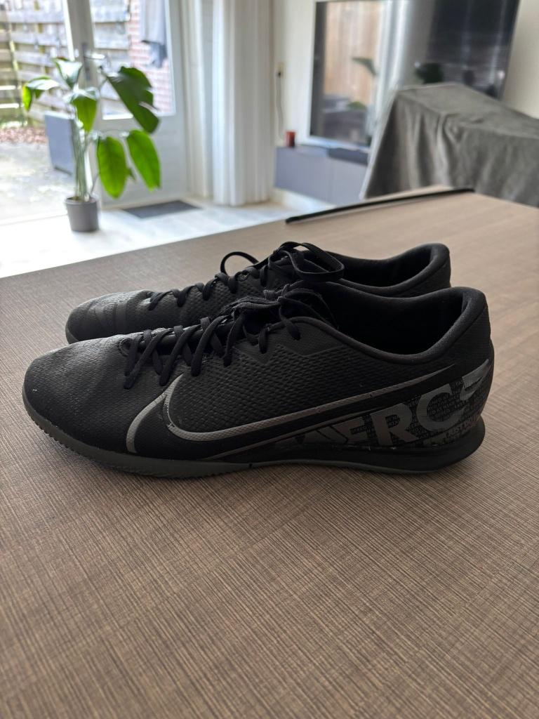 Nike Mercurial zaalvoetbalschoenen (maat 43), Sport en Fitness, Voetbal, Gebruikt, Schoenen, Maat M, Ophalen of Verzenden