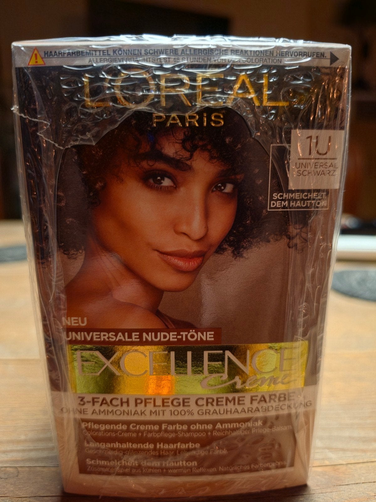 3 nieuwe L'Oréal excellence  kleur zwart haarverf, Sieraden, Tassen en Uiterlijk, Uiterlijk | Haarverzorging, Ophalen of Verzenden