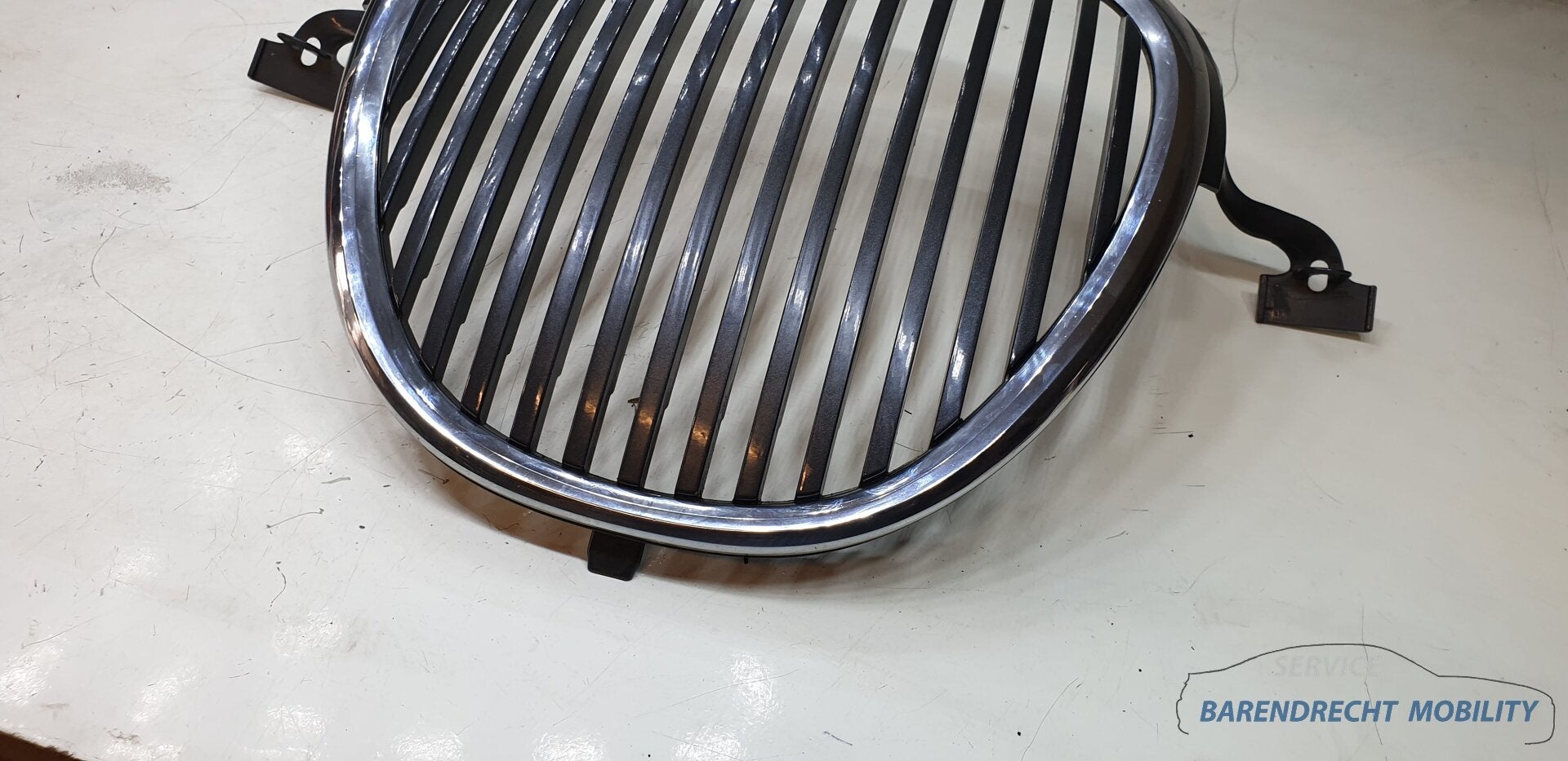 Jaguar S-Type II 2 X200 radiateur grille 2R83-8A100-AA 2R83-, Auto-onderdelen, Gebruikt, Abbey Road, Whitley 1
CV3 4LF  Coventry