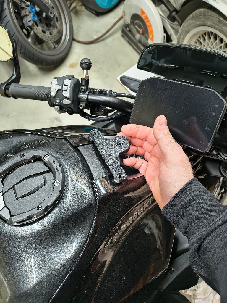 Telefoonhouder tanksteun Z900 2025/2026, Motoren, Onderdelen | Kawasaki, Nieuw, Verzenden