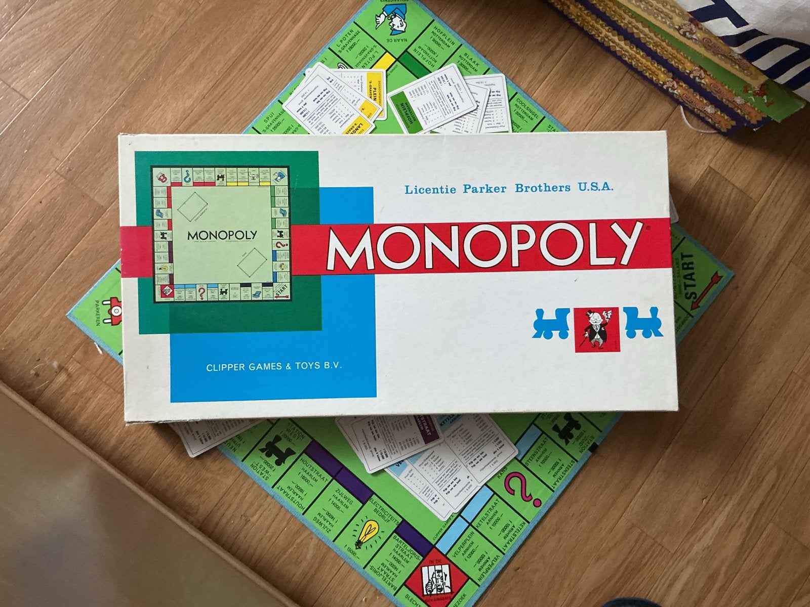Vintage Monopoly Bordspel - Clipper Games & Toys B.V., Hobby en Vrije tijd, Gezelschapsspellen | Bordspellen, Drie of vier spelers