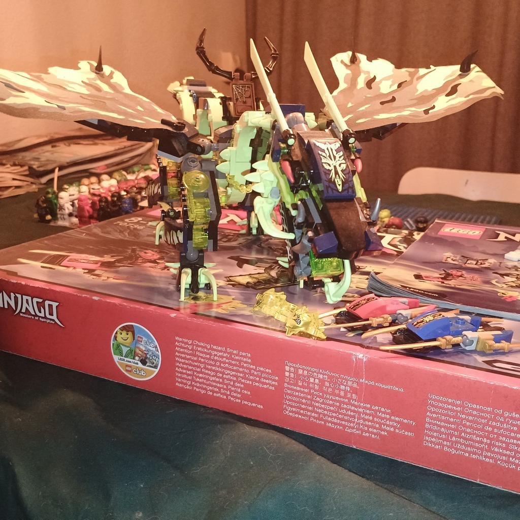 Ninjago Attack of the Morro Dragon

 70736, Ophalen of Verzenden, Zo goed als nieuw, Hoogslaper