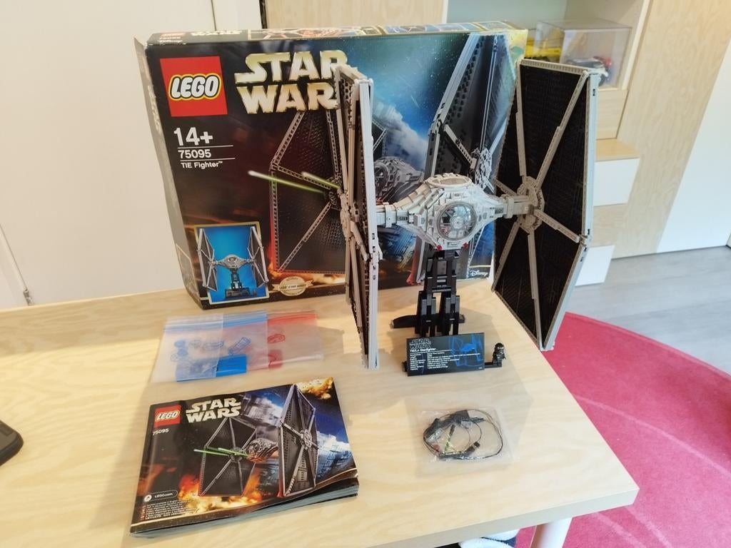 Lego Star Wars 75095 TIE Fighter + Light Kit, Star Wars, Lego, Ophalen of Verzenden, Zo goed als nieuw