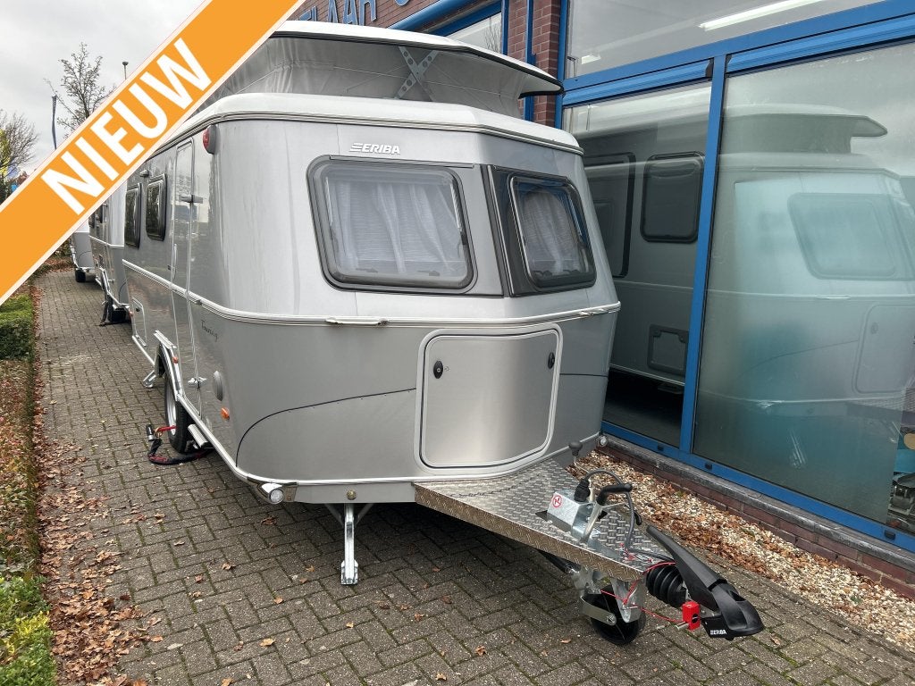 ERIBA Touring Legend 642 | Lengtebedden | Hoge koelkast |, Caravans en Kamperen, Caravans, Bedrijf, Tot en met 3, 5 tot 6 meter
