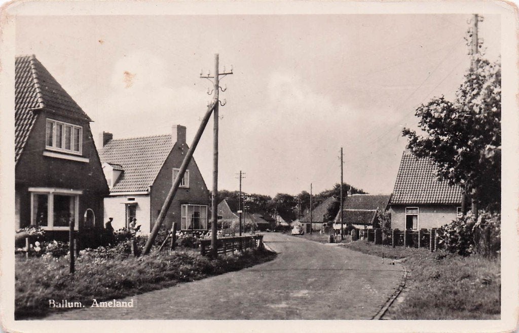 Ameland Ballum - Dorpsgezicht (gel. 1956), Ophalen of Verzenden, 1940 tot 1960, Gelopen, Waddeneilanden