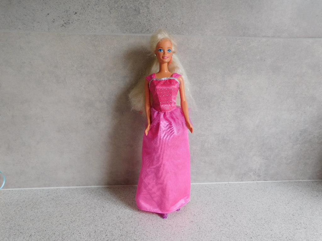 Barbie Blond Haar Mattel Inc. 1966 Made in Malaysia, Verzamelen, Poppen, Ophalen of Verzenden, Zo goed als nieuw, Fashion Doll
