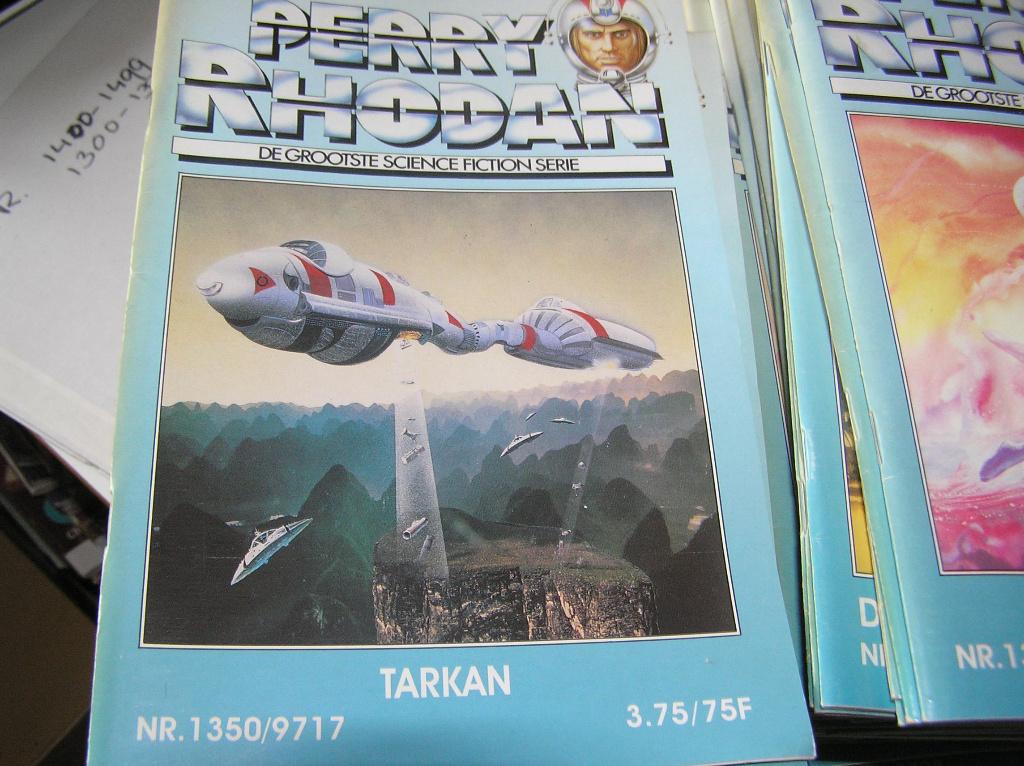  Perry Rhodan nrs. 1300-1399, Ophalen of Verzenden, Zo goed als nieuw, Diverse auteurs
