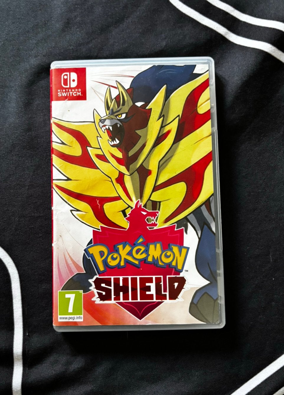 Nintendo Switch spel Pokémon Shield, Spelcomputers en Games, Games | Nintendo Switch, Avontuur en Actie, 1 speler, Ophalen of Verzenden