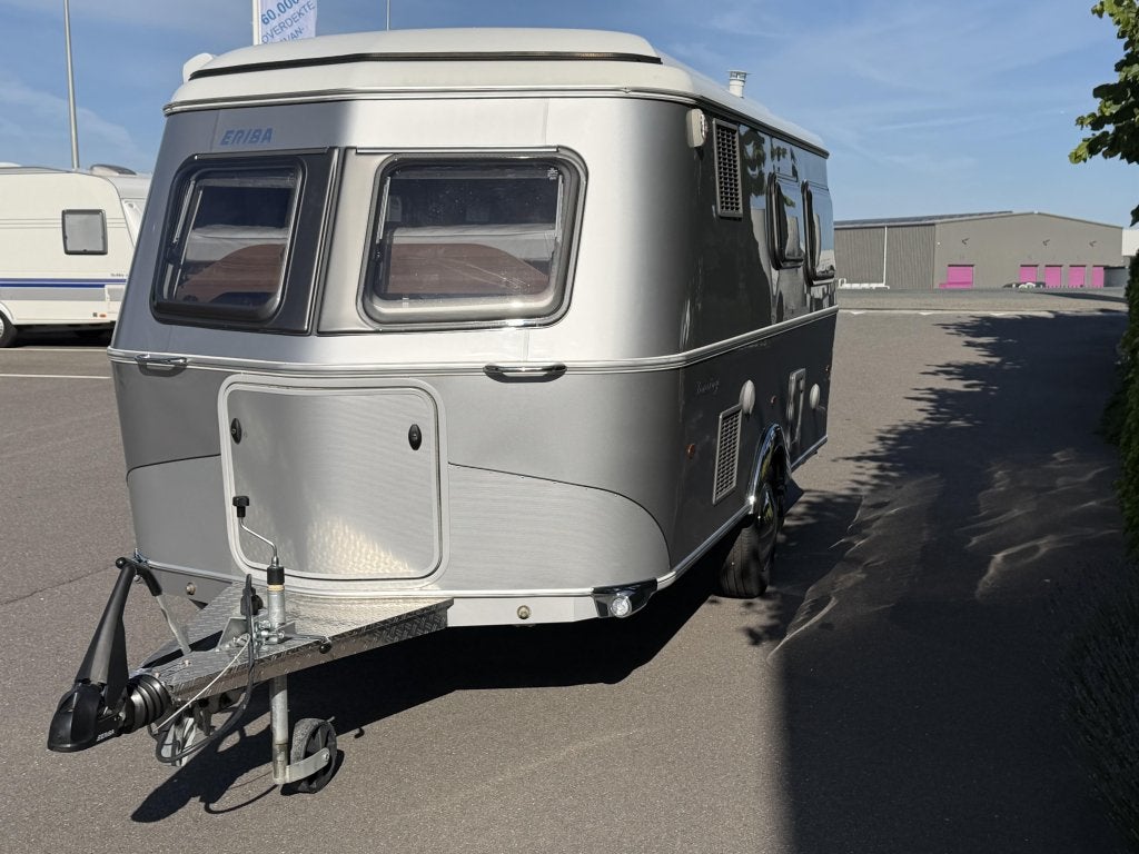Eriba Touring 560 Mover,luifel,Stapelbed,Nieuw Nieuw, Caravans en Kamperen, Standaardzit, Dwarsbed, Bedrijf, 4 tot 5 meter