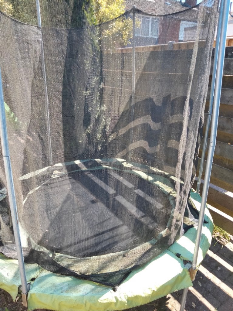 Trampoline en glijbaan gratis, Ophalen, Gebruikt