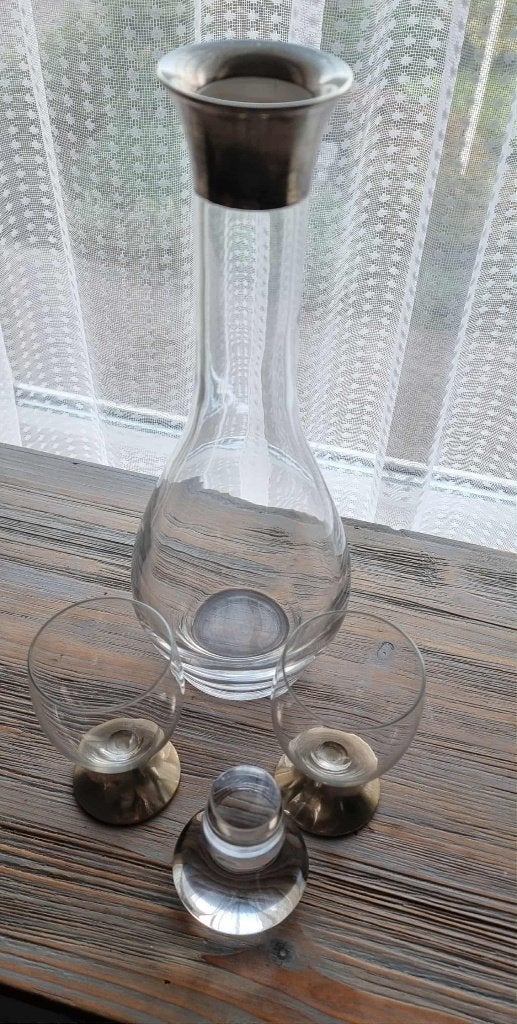 Kristallen karaf met zilveren hals plus 2 kristallen glazen, Antiek en Kunst, Ophalen