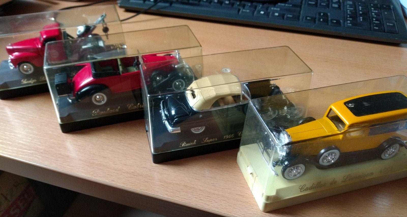 Solido miniatuur modellen, 4 klassieke modela, Ophalen of Verzenden, Zo goed als nieuw, Overige typen