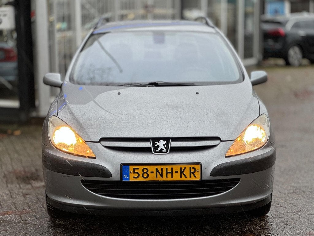 Peugeot 307 Break 2.0-16V XT Camera Leder LM velgen Airco Sp, Voorwielaandrijving, 136 pk, Gebruikt, Origineel Nederlands