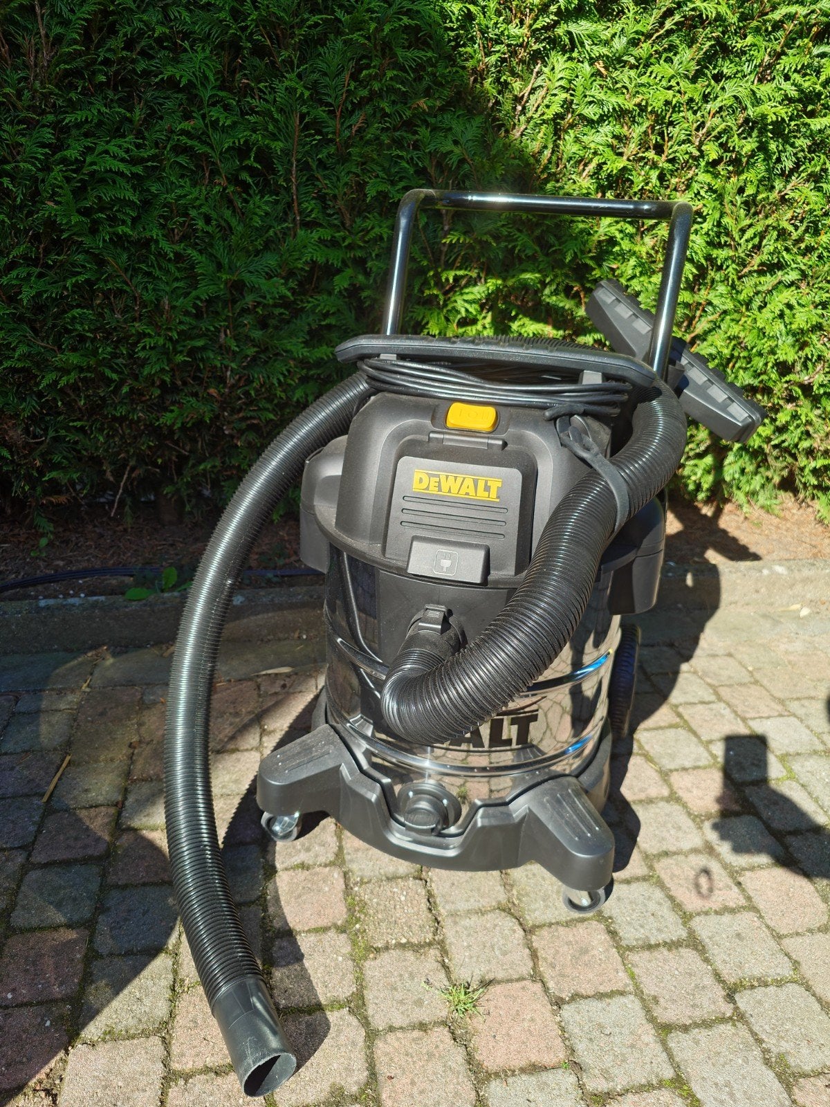 DeWalt Nat/Droog Bouwstofzuiger - Krachtig en Veelzijdig, Ophalen, Zo goed als nieuw