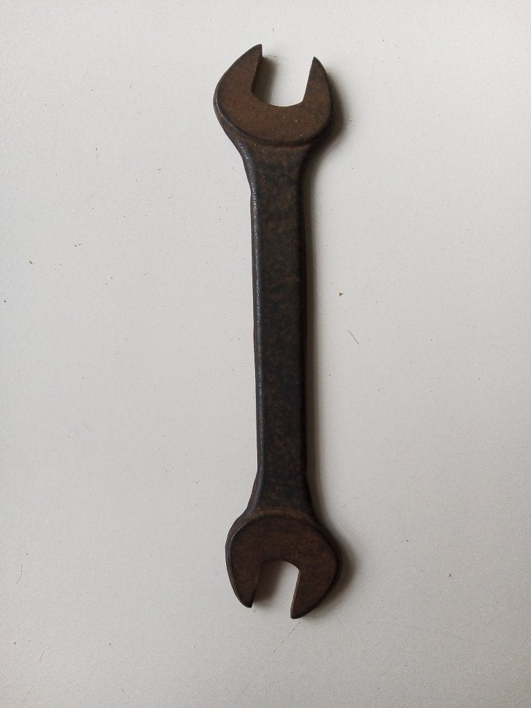 antiek vintage dubbelzijdige steeksleutel/maat/ 6mm/13 mm, Ophalen of Verzenden