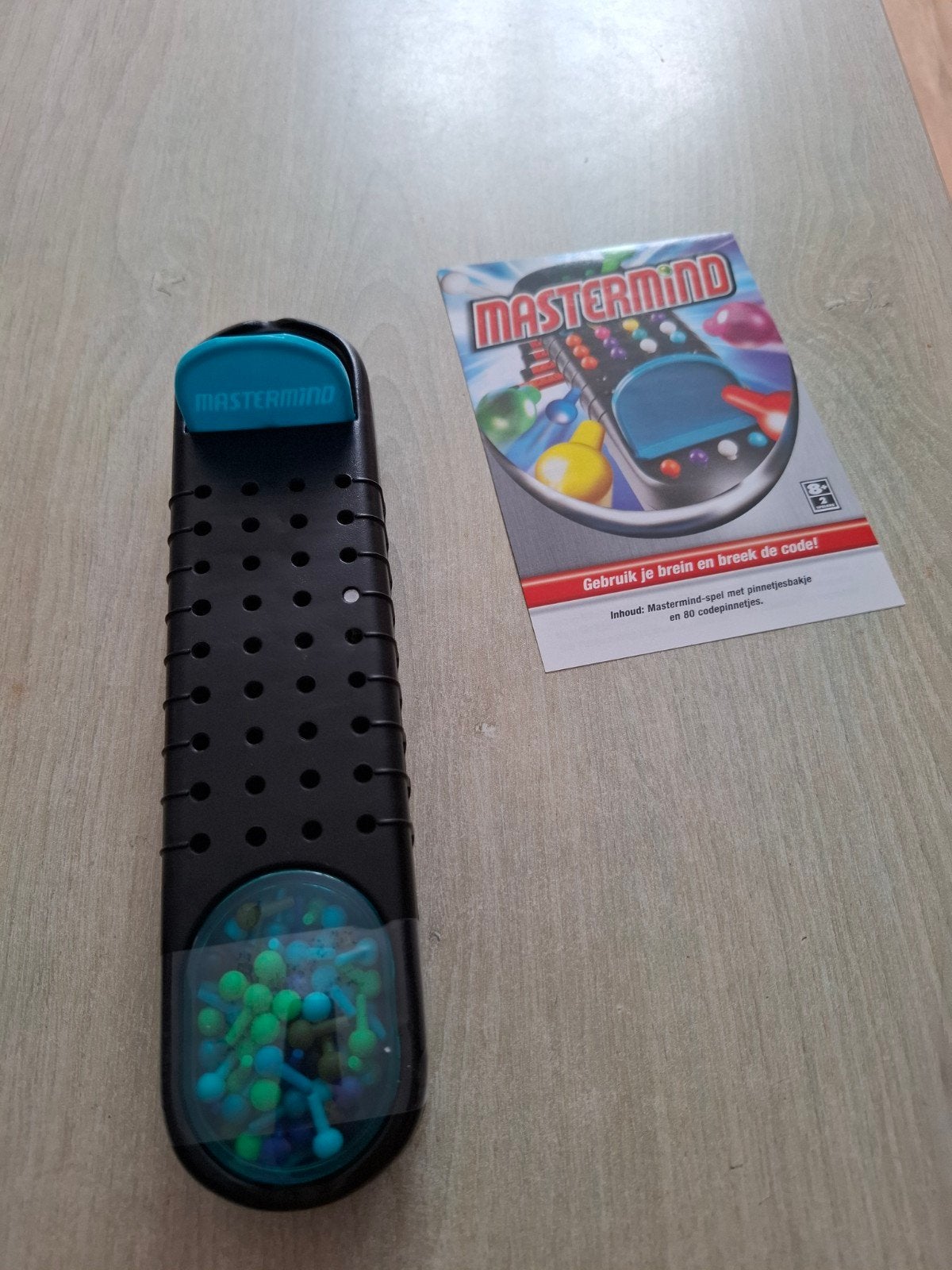 Mastermind Reisspel - Breek de code!, Hobby en Vrije tijd, Gezelschapsspellen | Bordspellen, Een of twee spelers, Ophalen of Verzenden