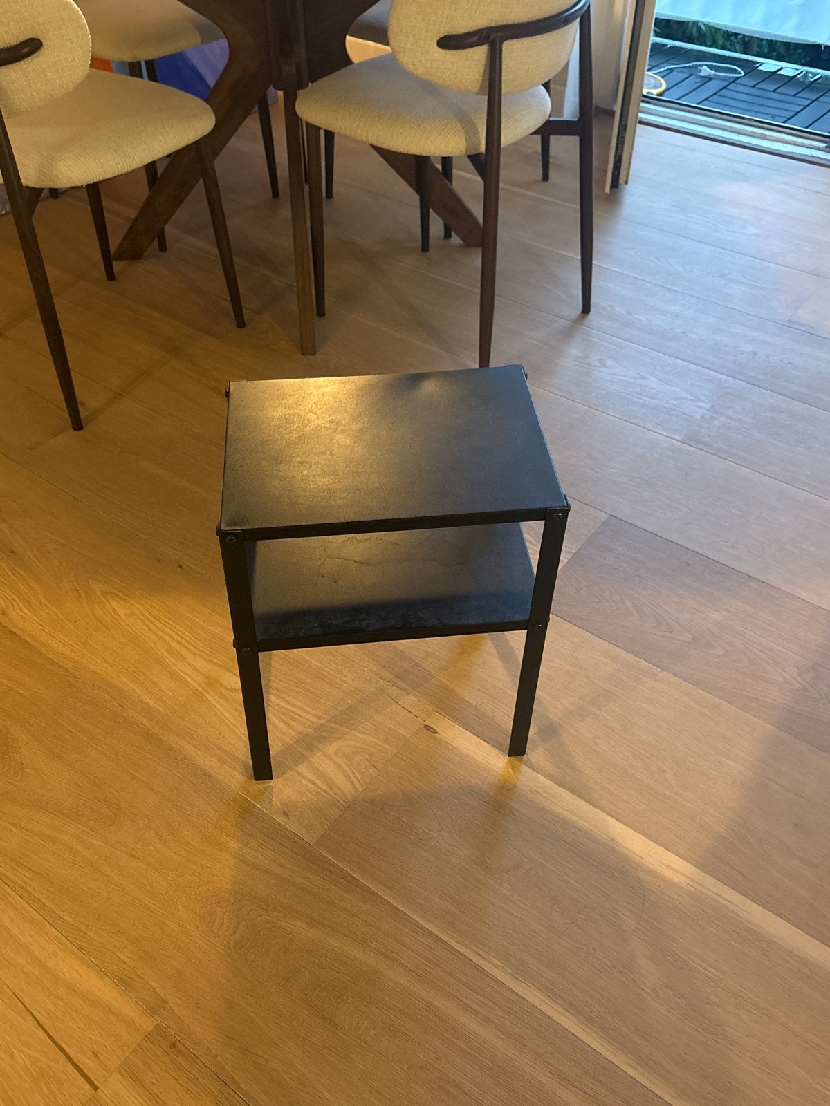 Zwart IKEA bijzettafeltje/nachtkastje met twee niveaus, Ophalen, Minder dan 45 cm, Minder dan 55 cm, Gebruikt