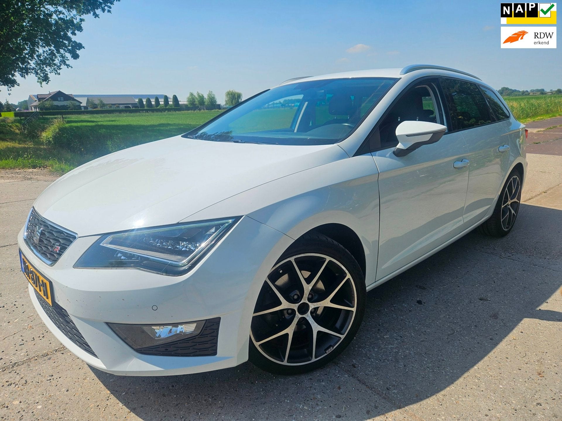 Seat Leon ST 2.0 TDI FR Connect/ climatronic/ bj 2016 ( euro, Voorwielaandrijving, Parkeersensor, 1258 kg, Gebruikt