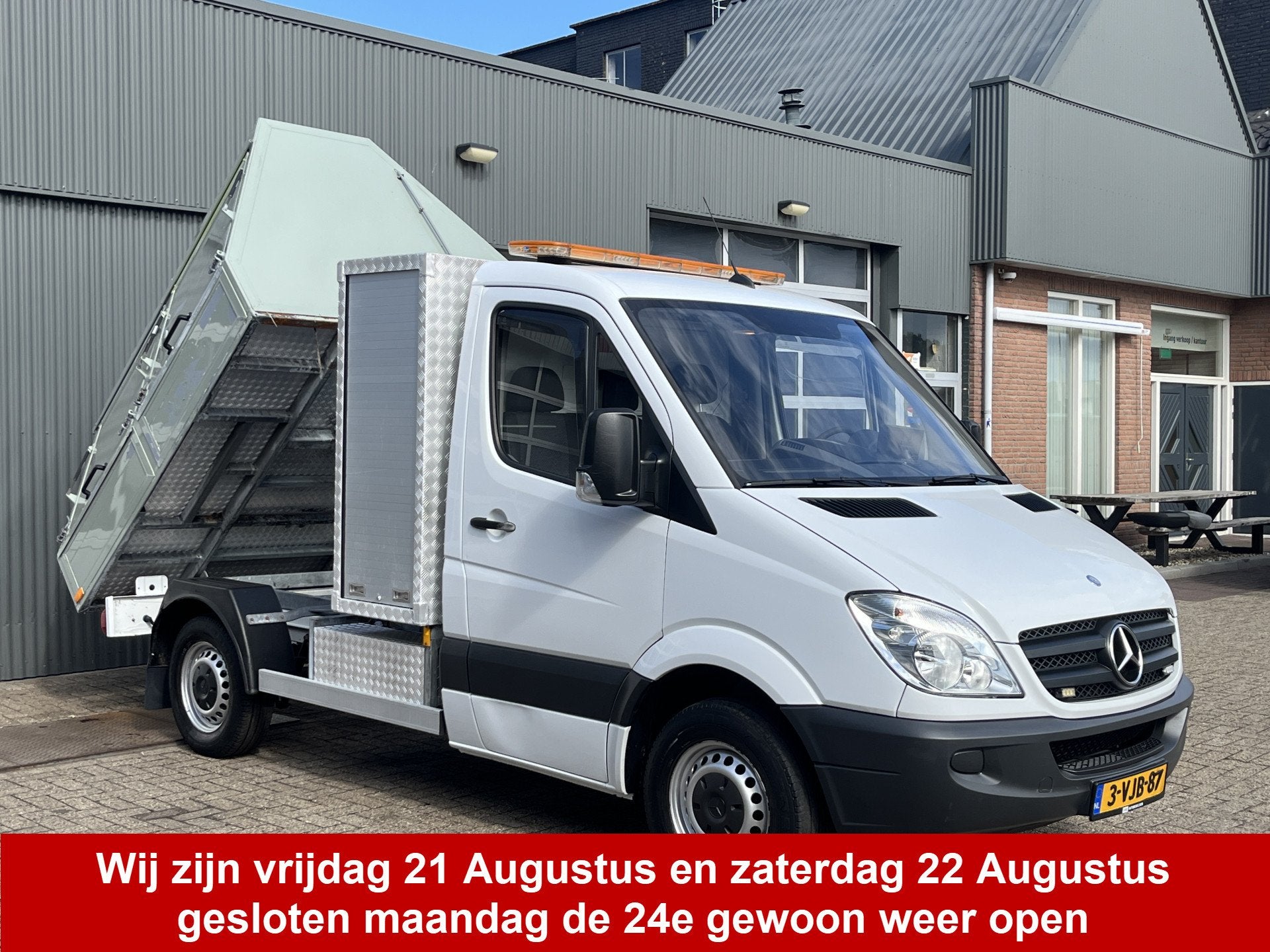 Mercedes-Benz Sprinter 210 2.2 CDI 325 Automaat Veegvuilkipp, Auto's, Euro 5, Gebruikt, Zwart, 4 cilinders