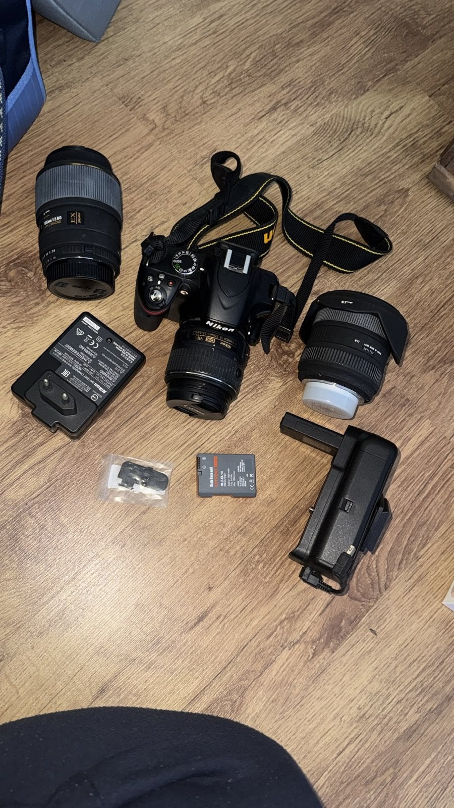 Nikon D3200 DSLR camera met 2 lenzen en accessoires, Ophalen, Gebruikt, Overige typen