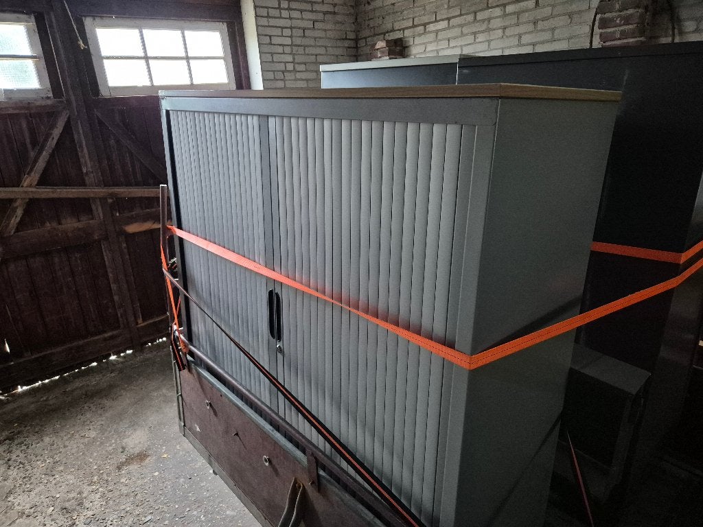 Kantoorkast half hoog staal met roldeuren, Ophalen, Overige houtsoorten, Gebruikt, 100 tot 150 cm