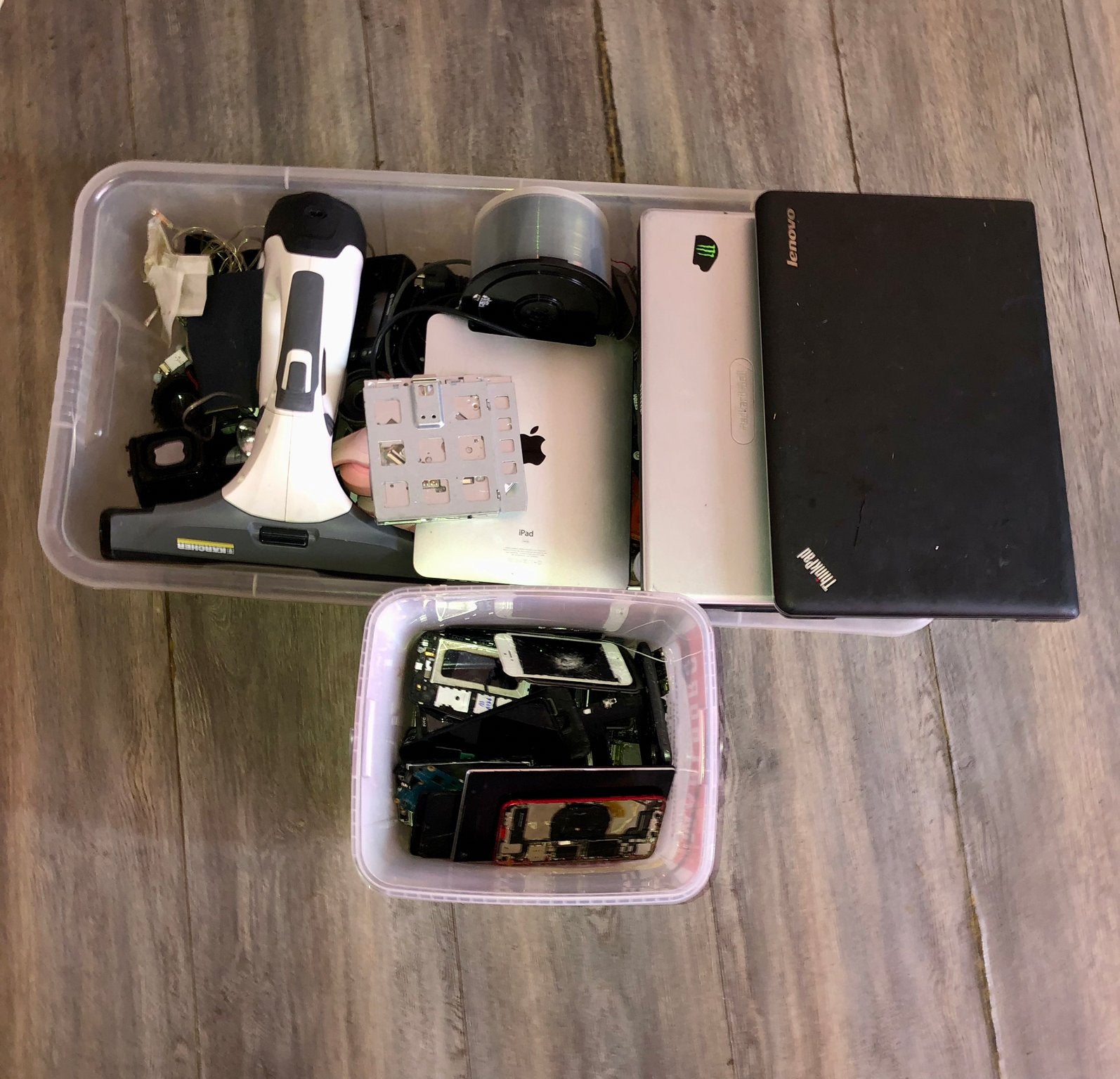 Partijen elektronica, laptops, telefoons, etc. (defect), Ophalen