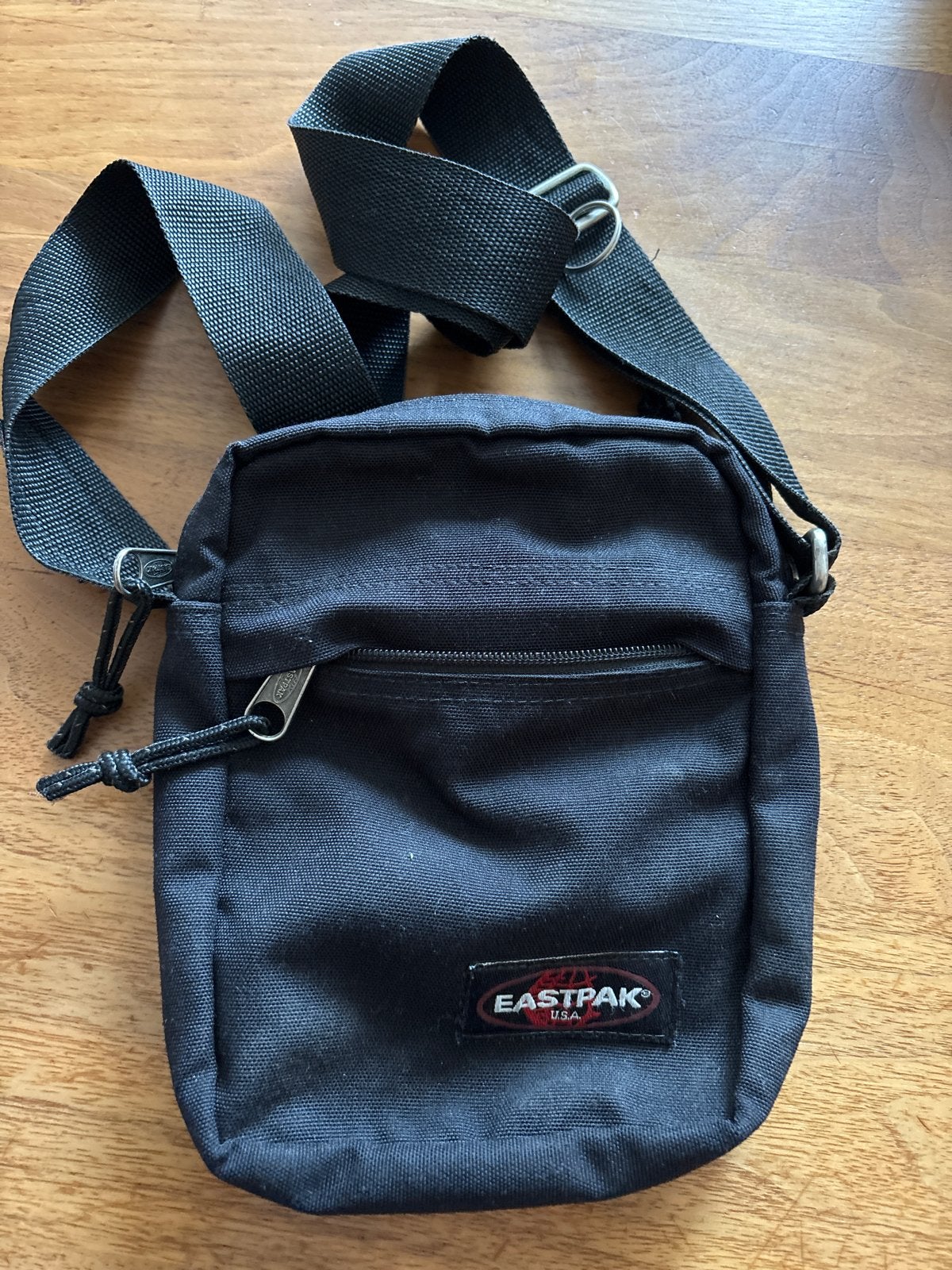 Eastpak One schoudertas - Zwart, Ophalen of Verzenden, Zo goed als nieuw, Zwart, Overige merken