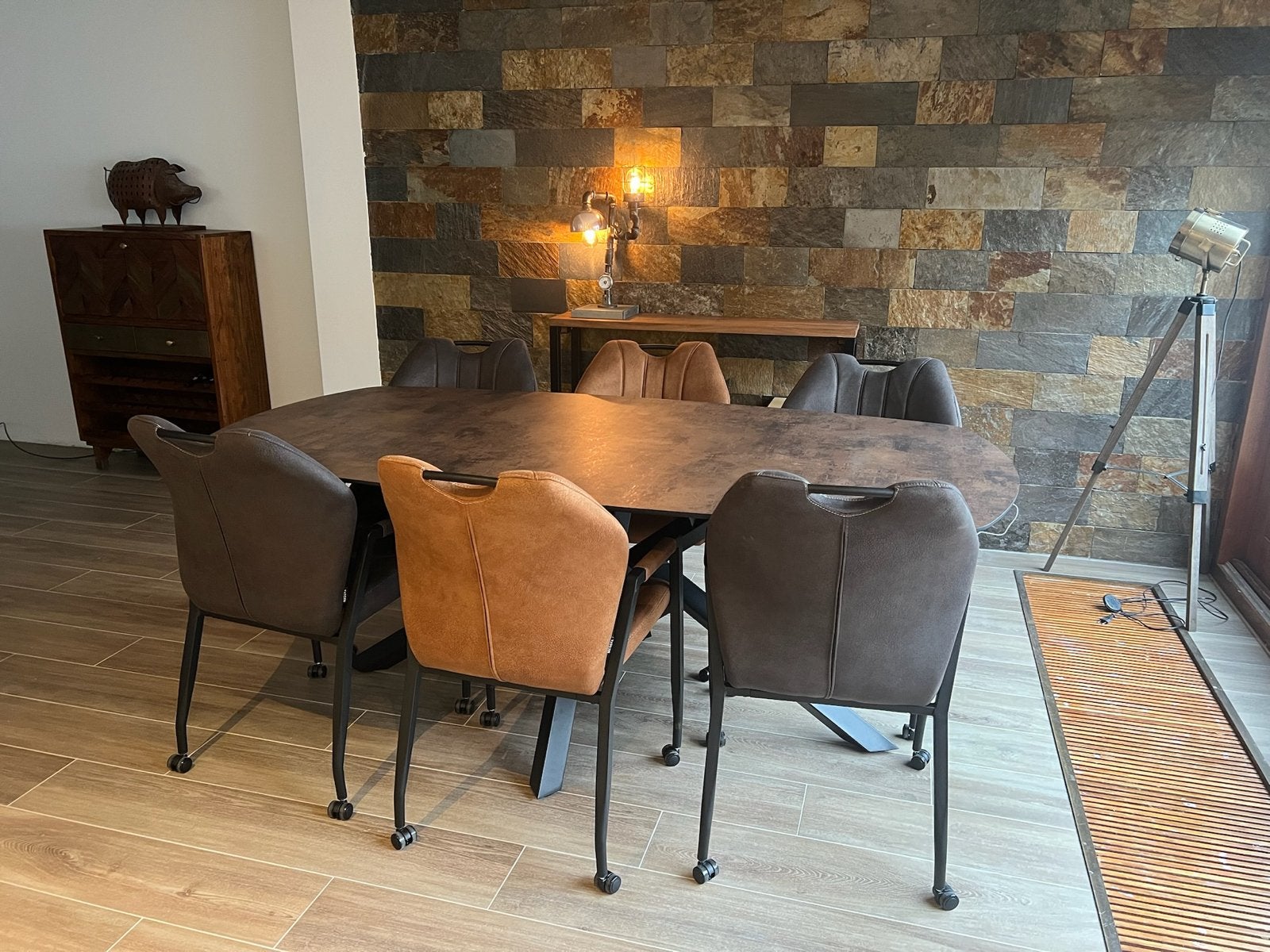 Moderne eettafel met 6 stoelen, Huis en Inrichting, Ophalen, 100 tot 150 cm, Zo goed als nieuw, Vier personen